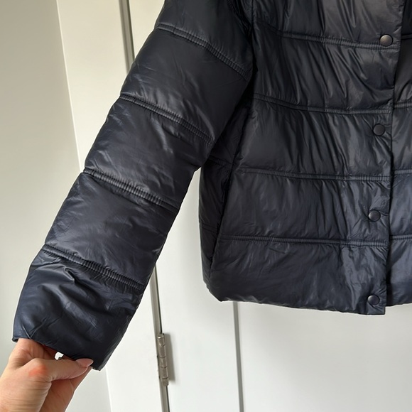 Lightweight zip up puffer - Picture 3 of 6